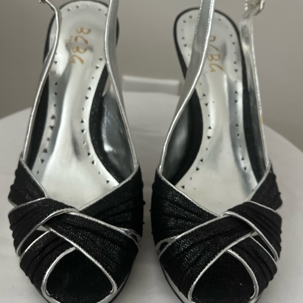BCBG Paris Ostrica Hills Shoes in Black & Silver Women's sz EU 39 US 8 - Picture 5 of 8